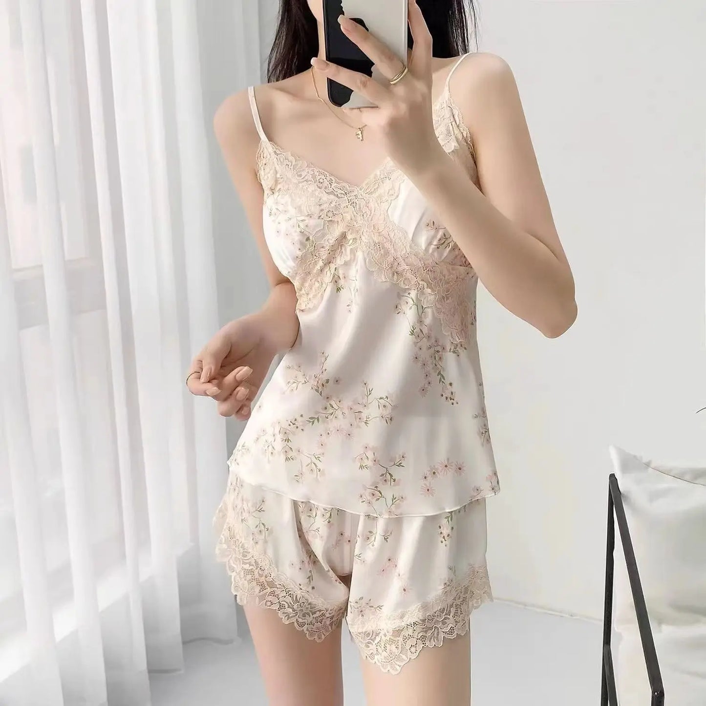 KAELAH Daeyard Sexy Lace Cami and Shorts 2 Pieces Pajama Set Silk Floral