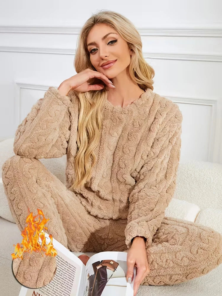 KAELAH Two-Piece Pajama Set with Fleece Lining, Thick Coral Velvet Home Wear