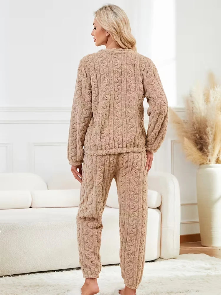KAELAH Two-Piece Pajama Set with Fleece Lining, Thick Coral Velvet Home Wear