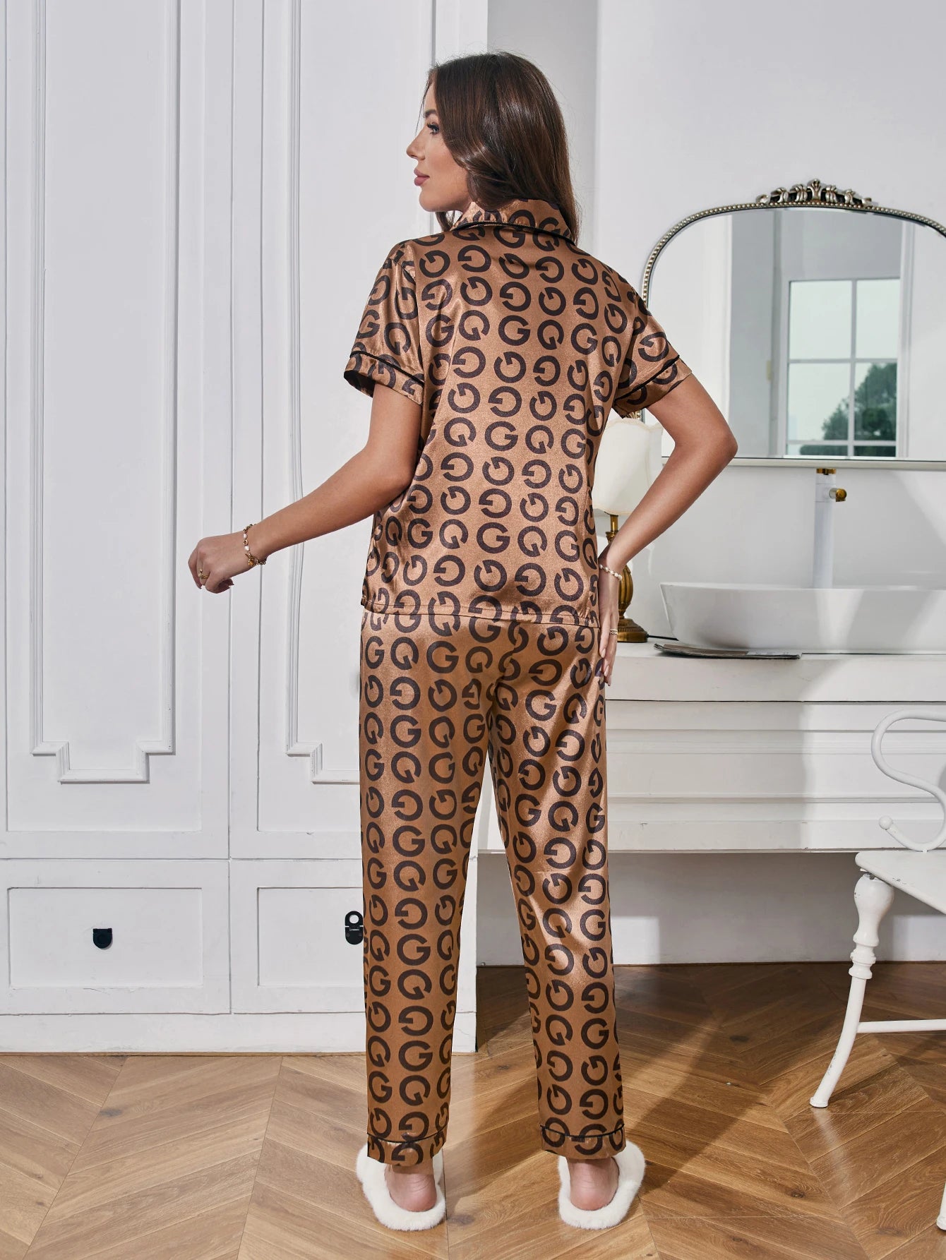 KAELAH Rich Elegant Casual Letter Pattern Pjs Set Short