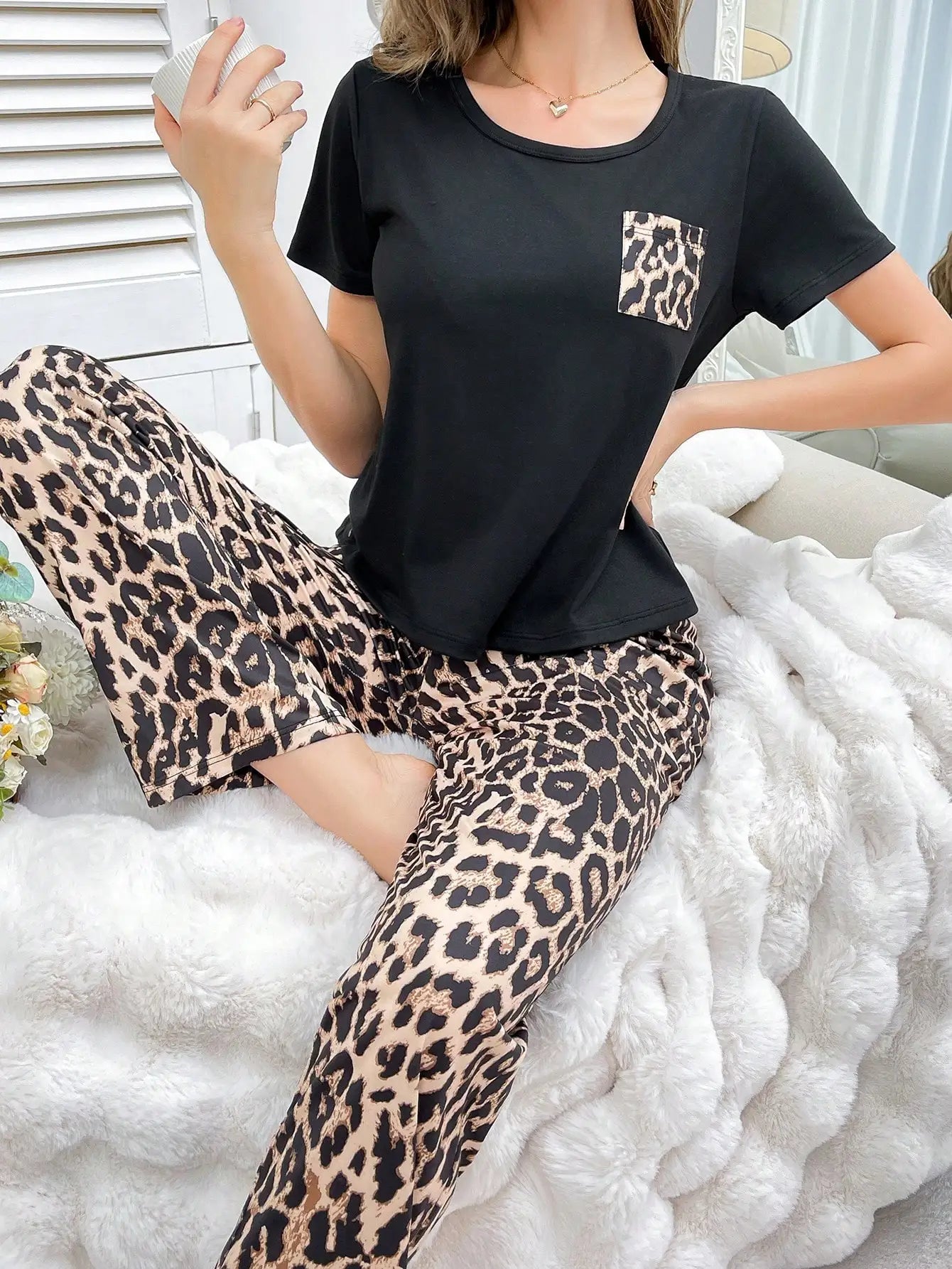 KAELAH Casual Leopard Print Comfortable Top with Pockets