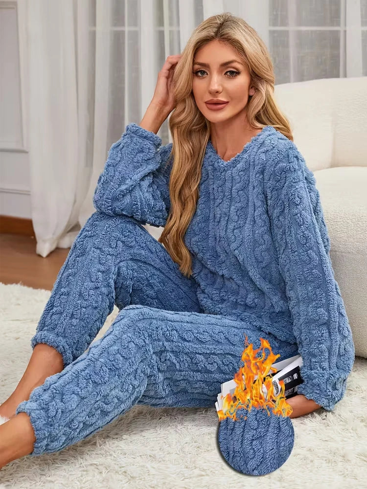 KAELAH Two-Piece Pajama Set with Fleece Lining, Thick Coral Velvet Home Wear