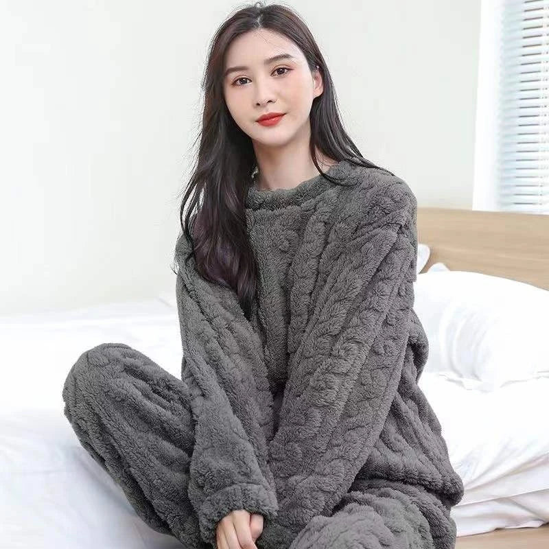 KAELAH Two-Piece Pajama Set with Fleece Lining, Thick Coral Velvet Home Wear